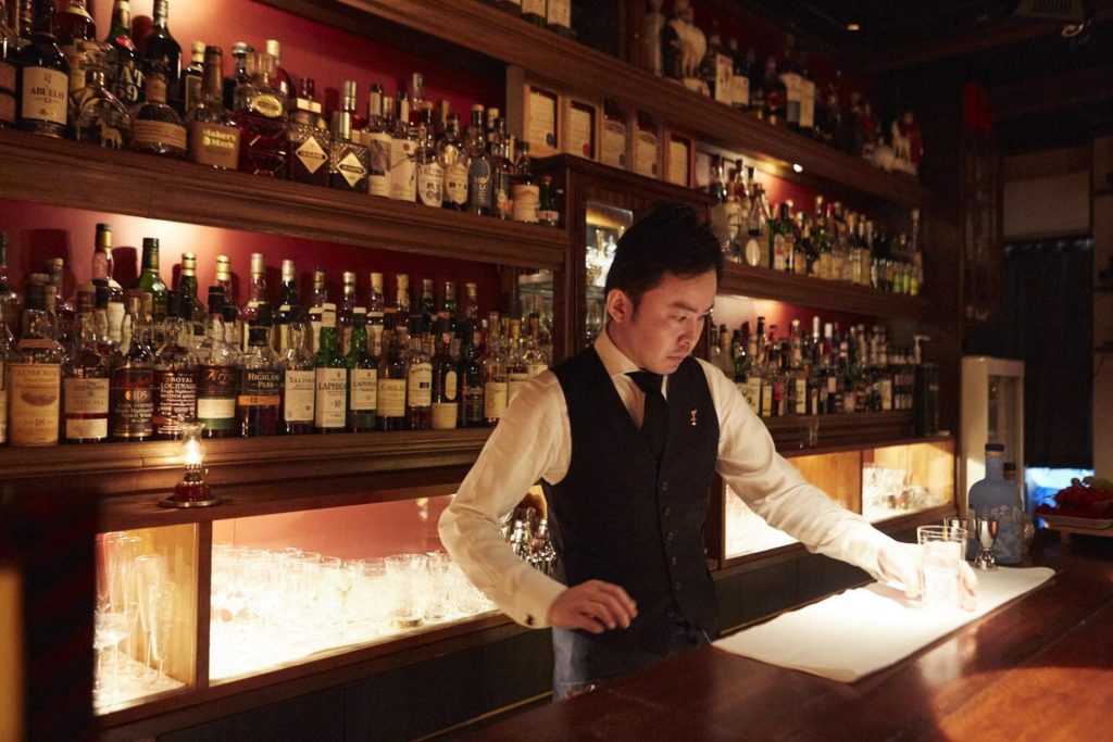 HOOK PLACE｜こだわりの詰まった一杯を楽しむ「バー・ウィザード」